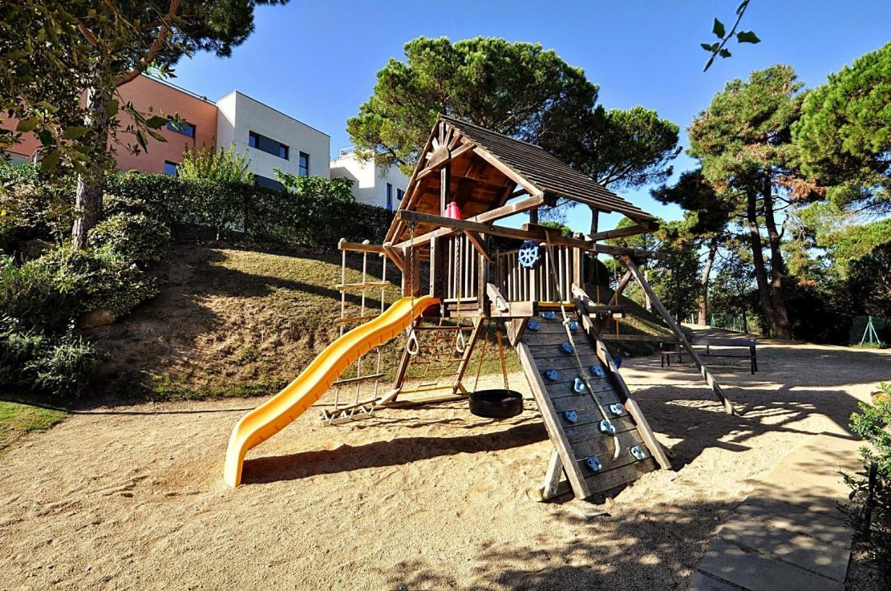 Pretty Garden Apartment Next To A Charming Beach Lloret de Mar Buitenkant foto