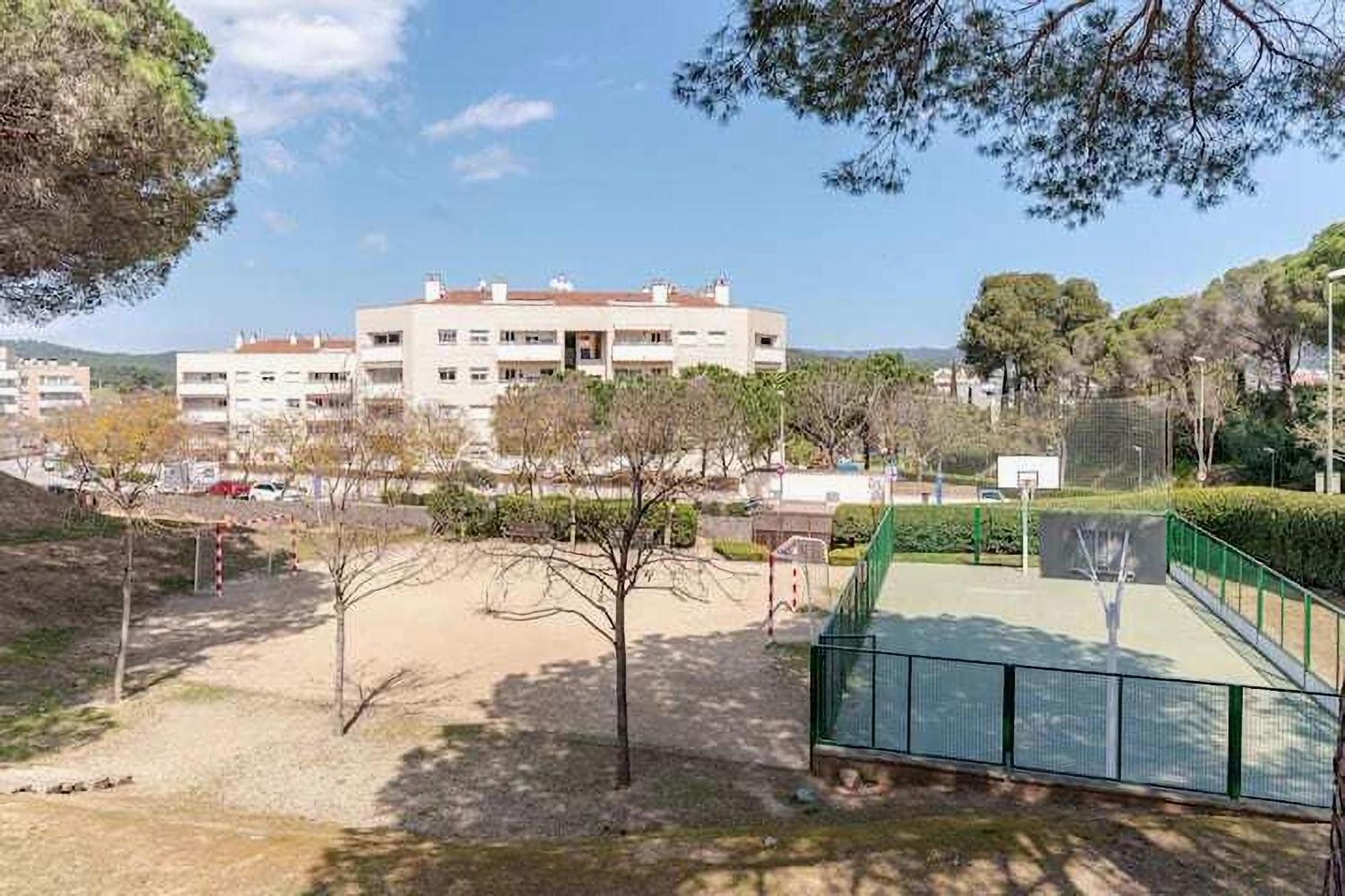 Pretty Garden Apartment Next To A Charming Beach Lloret de Mar Buitenkant foto